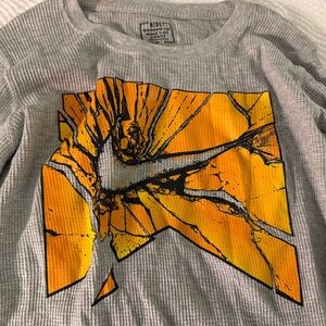 Nike Men thermal Gray Shirt with Orange and Yellow Graphic Medium size